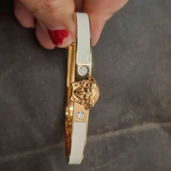 18K Gold Medusa Head White Oil Drip  Diamond Bracelet - Picture 4 of 7